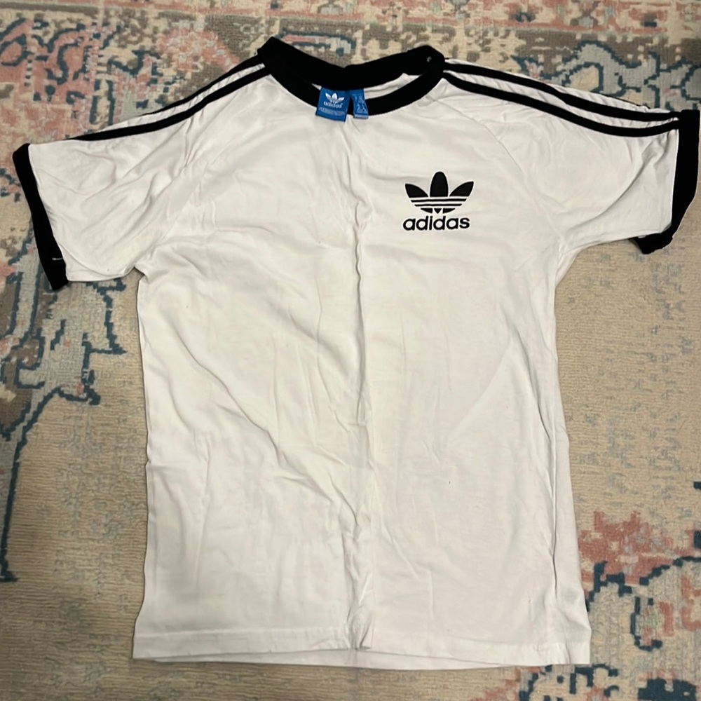 Adidas shoulder stripe logo t-shirt